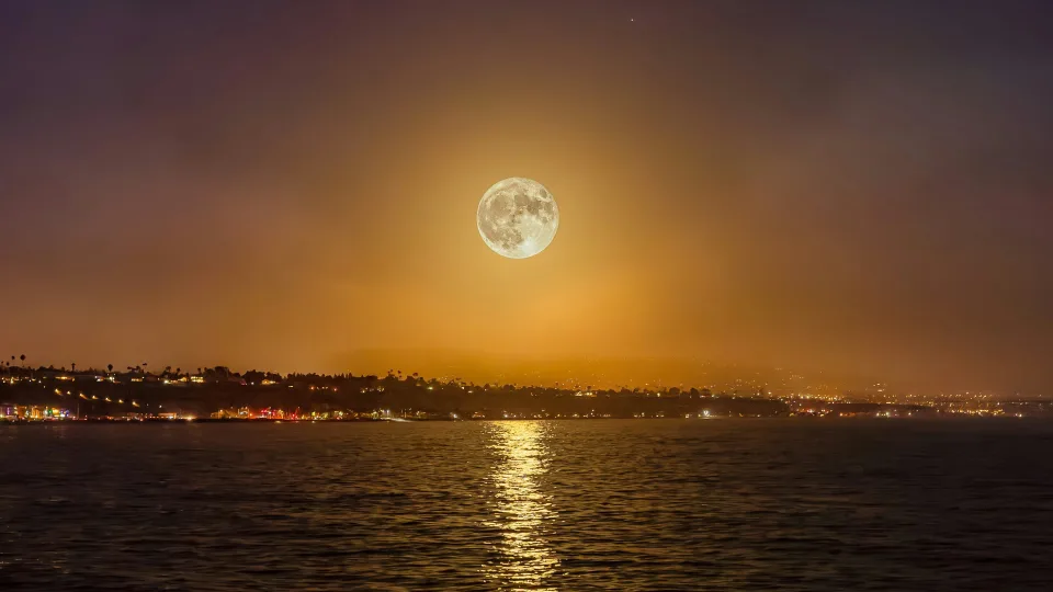 Keturi Zodiako ženklai švytės kaip niekada: astrologai sako, kad ši naktis viską apvers aukštyn kojomis