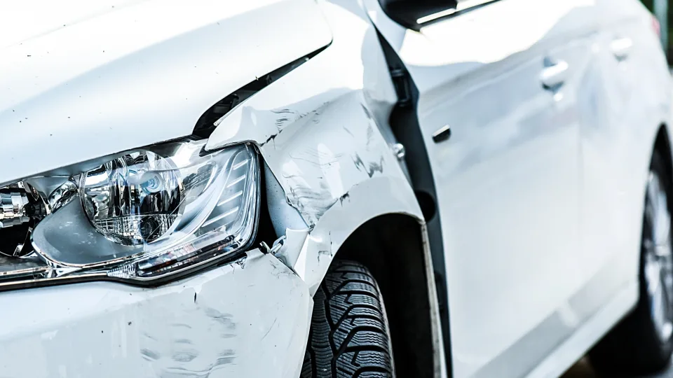 Lietuvos automobilių rinka atsidūrė dugne, kas trečias automobilis Lietuvoje turi slaptą istoriją