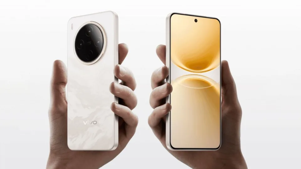 Oficialiai pristatytas „Vivo Y500 Pro“ išmanusis telefonas su „MediaTek“ lustu ir 200 MP kamera