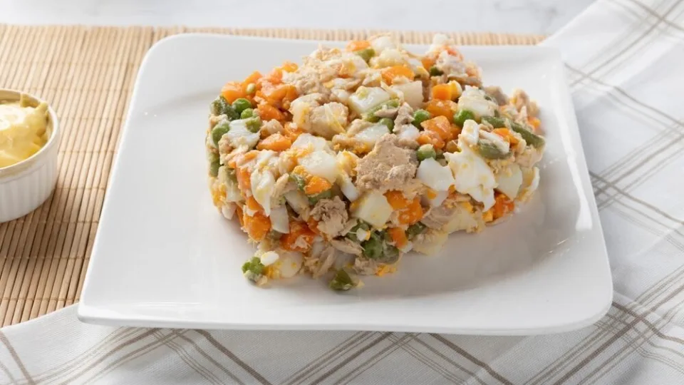 Šventinis pavojus, apie kurį niekas nekalba: kodėl vienas elegantiškas indas gali sugadinti jūsų Kūčių stalą