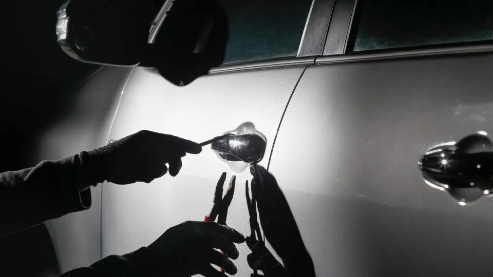 Šis senas triukas padės apsaugoti automobilį net nuo moderniausių vagišių