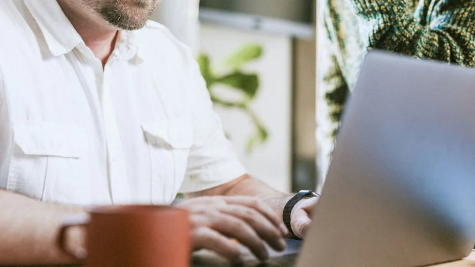 Nuovargis, atminties spragos, tirpstančios galūnės? Gydytoja paaiškina, ko gali trūkti jūsų smegenims