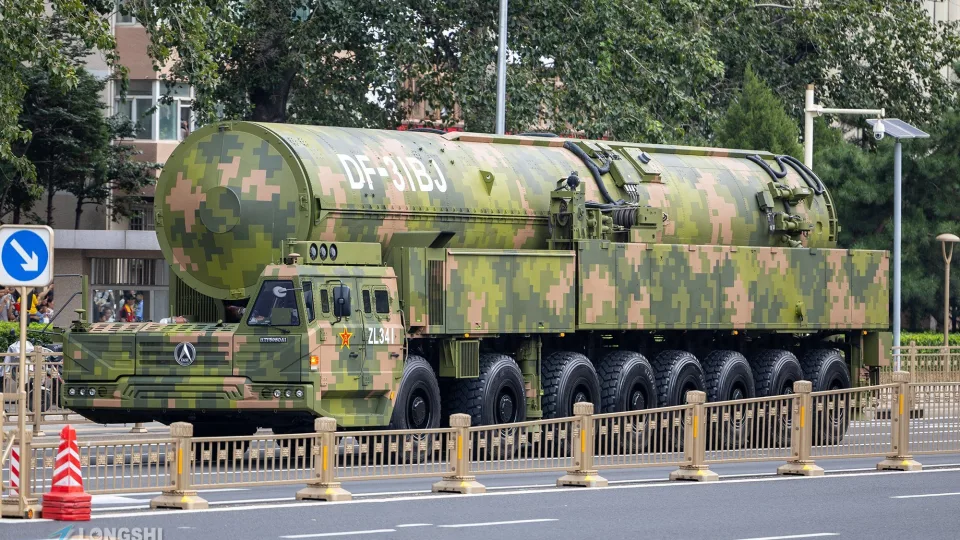 Kinijos karinis triukas sukėlė paniką: slaptas ginklas gali sunaikinti laivus per kelias minutes