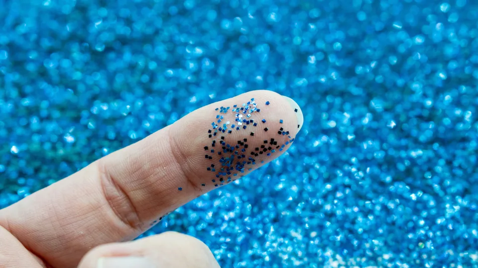 Gruodžio manikiūro bomba: vos viena detalė ant nagų ir visas įvaizdis atrodo aukščiausios klasės