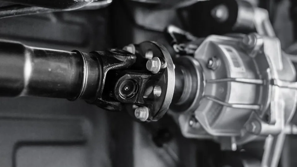 Tylus žudikas po jūsų automobiliu: šie ženklai rodo artėjantį pavojų, bet daug kas tai ignoruoja