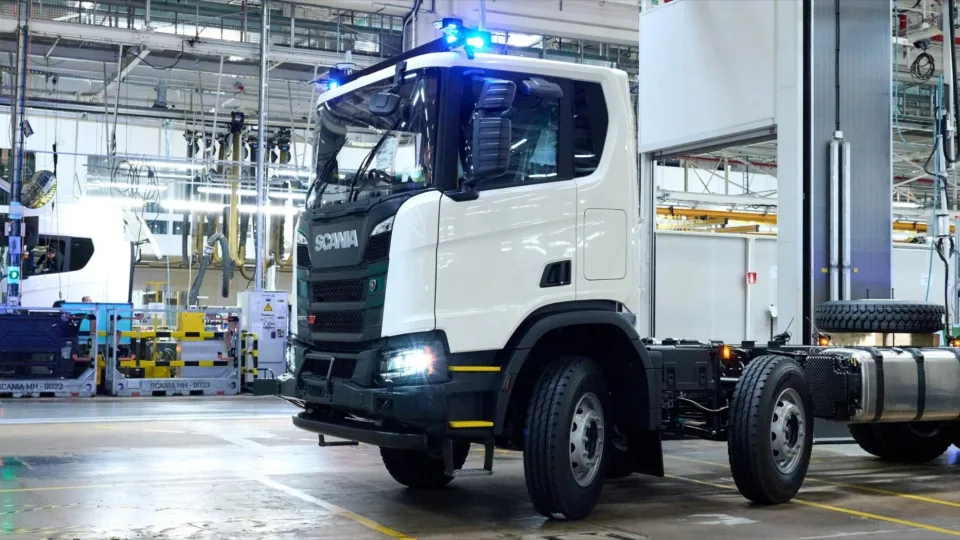 Autonominių sunkvežimių potencialas kelia intrigą: pasakė, kada kelius patikėsime robotams