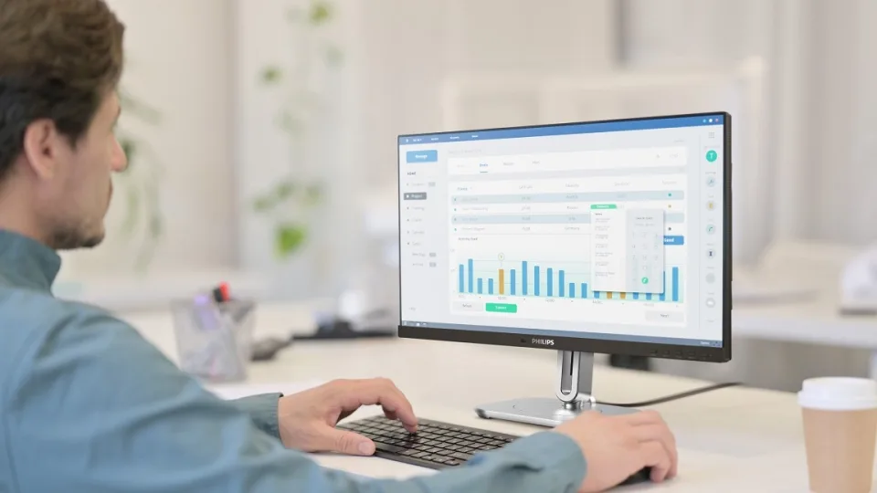 Pristatytas naujasis „Philips 27B2G5601“ monitorius: daugiau galios ir mažesnis poveikis aplinkai