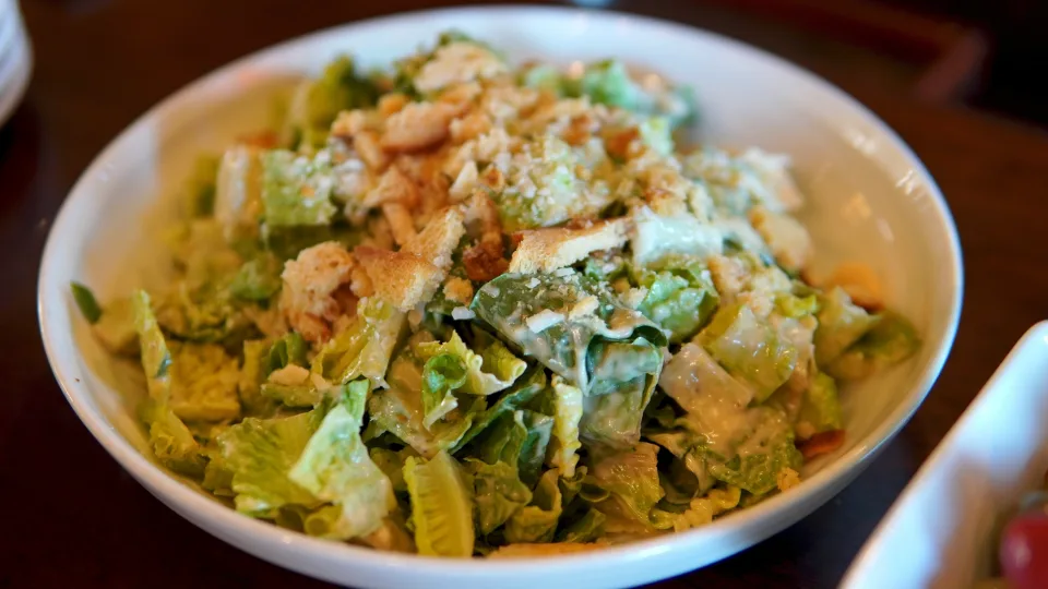 Šefas atskleidė savo salotų receptą, jos per šventes meta rimtą iššūkį net ir baltajai mišrainei