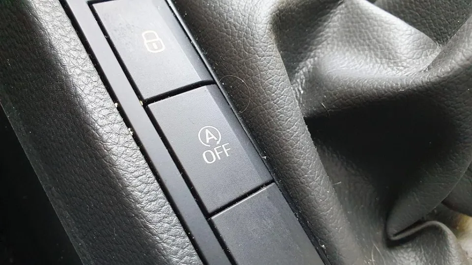 Slaptas sąnaudų priešas ar sąjungininkas? Specialistai pasakė viską, ką reikia žinoti apie „start stop“ sistemą