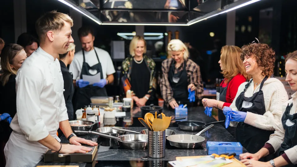 Socialinių tinklų receptai atgimė gyvai: influenceriai pasinėrė į gurmanišką vakarą