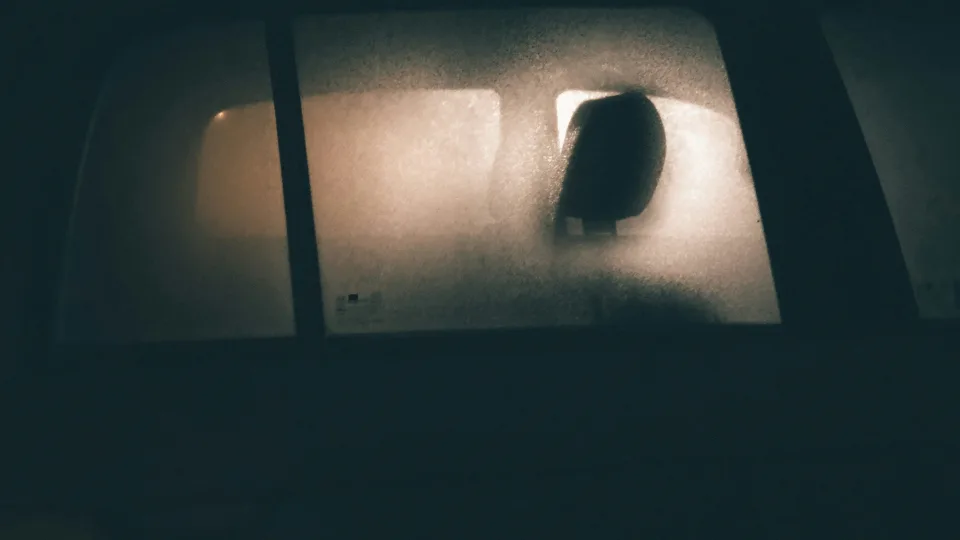 Pavojingas yra ne tik sniegas: nematoma drėgmė ardo jūsų automobilį iš vidaus