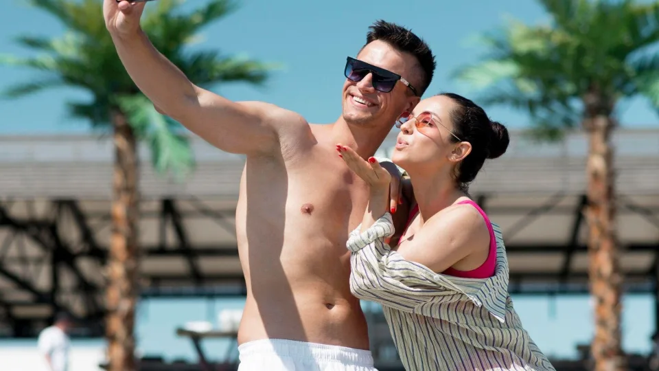 30 proc. keliautojų įkvėpimo semiasi socialiniuose tinkluose: pasakė, kaip tai veikia viešbučių paklausą