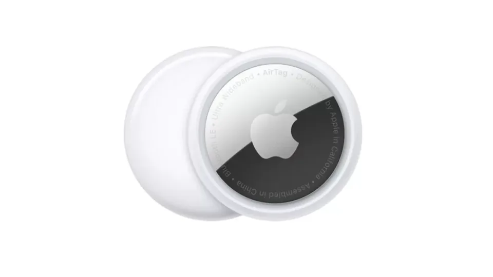 „Apple“ ruošiasi atnaujinti išmanųjį „AirTag“ ieškiklį: naujasis modelis pasiūlys dar geresnes lokacijos stebėjimo galimybes, aiškėja, kada gali įvykti pristatymas