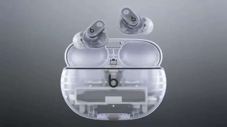 „Apple“ ketina panaudoti kažkur matytus sprendimus: pasirodė pirmieji naujų „Beats“ belaidžių ausinukų vaizdai