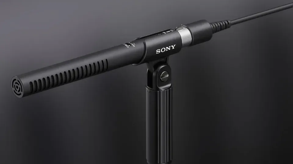 „Sony“ pristato didelės raiškos mikrofoną, pasižymintį aukšta garso kokybe ir kompaktišku dizainu.