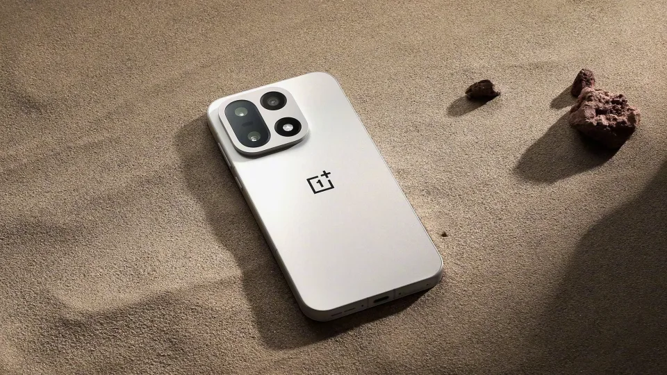 „OnePlus“ intensyviai ruošia naująjį savo flagmaną, aiškėja, kada įvyks tarptautinis jo debiutas
