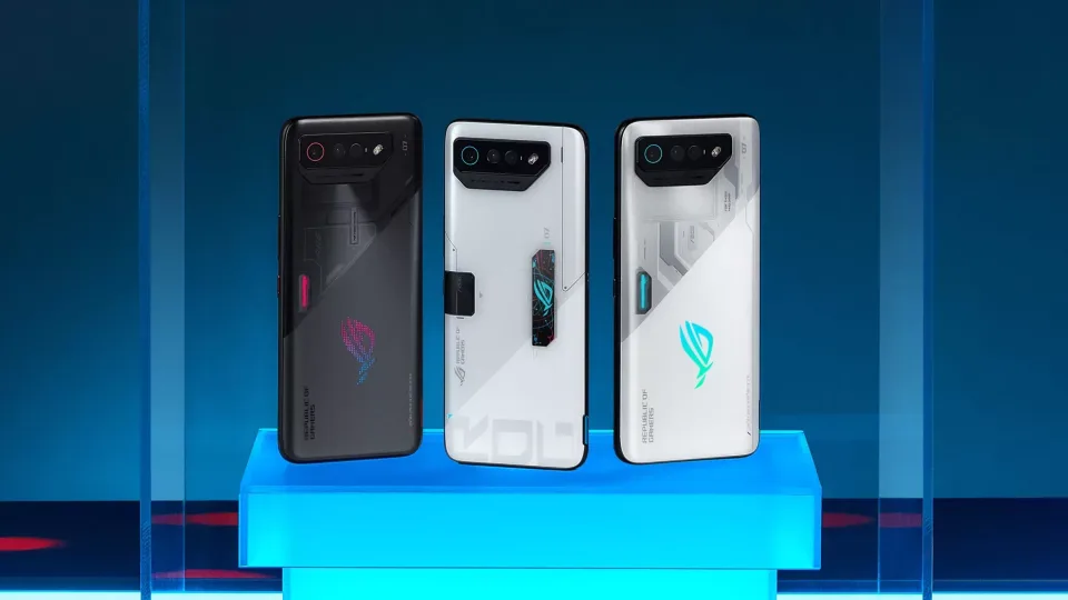 „Asus“ pristatė geriausius šių metų telefonus? Oficialiai debiutavo „ROG Phone 7“ serijos flagmanai, kurie žada tikrą revoliuciją