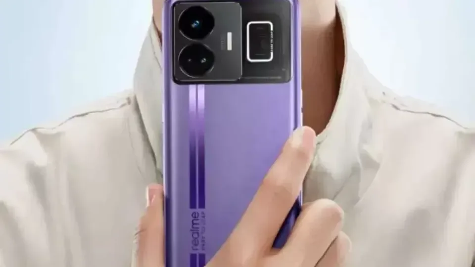 Internautai šluoja nė 300€ nekainuojančią „Realme“ naujieną iš lentynų: puikiomis savybėmis aprūpintas „GT Neo 5 SE“ ir vėl nepaliko abejingų
