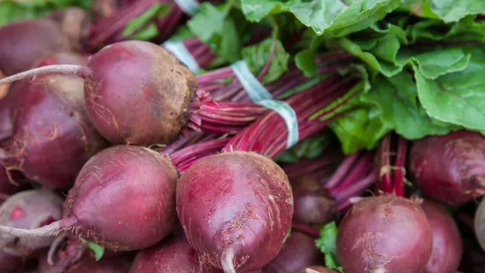 Viskas vos per 15 minučių: šis burokėlių paruošimo triukas sutaupys jums daug laiko