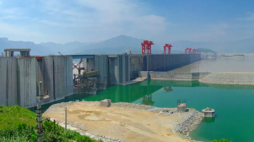 Kinijos megaprojektas Tibete: stato didžiausią užtvanką istorijoje, ar tai inžinerinis stebuklas ar grėsmė Indijai?