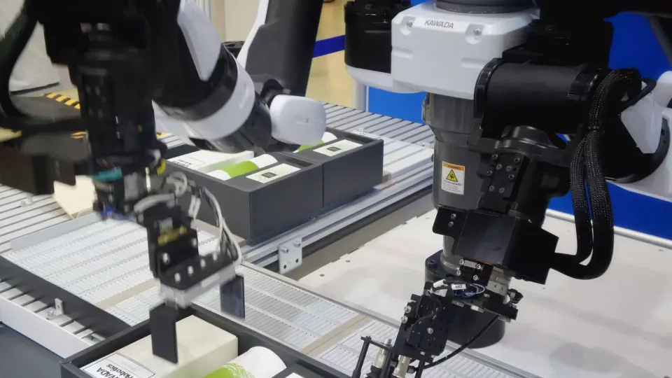 Visiška automatizacija: kodėl kai kurios įmonės savo gamyklose jau nebeįjungia šviesų?