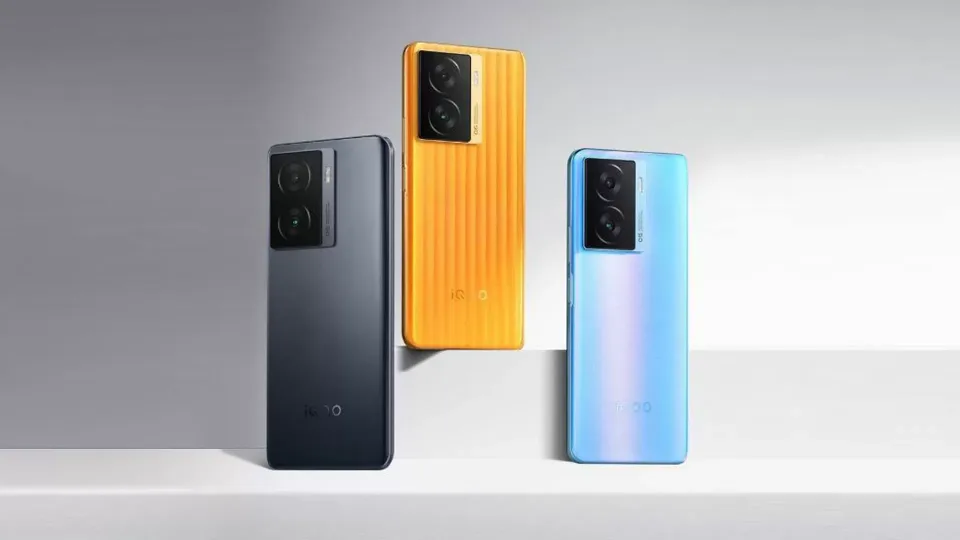 Kinijoje debiutavęs „IQOO Z7“ telefonas – pakeliui į Europą: aiškėja vienintelis europietiško varianto skirtumas