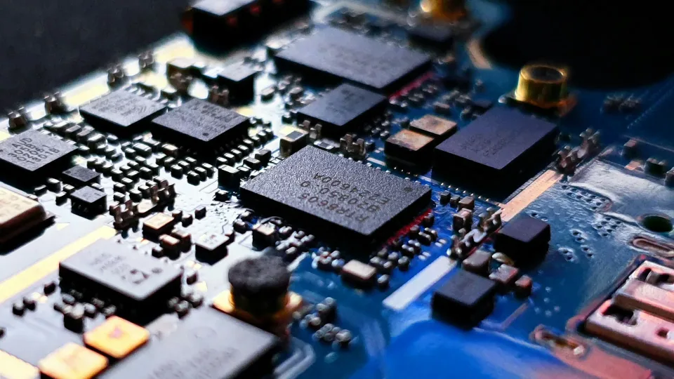 Kiek kainuos priklausomybė nuo Kinijos? Visa technologijų rinka įžengė į labai pavojingą zoną