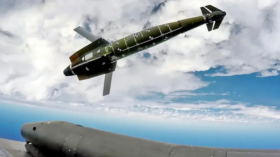 Putinas absoliučiame šoke: ukrainiečiai ir toliau sėkmingai naikina Kremliui svarbius objektus Rusijoje