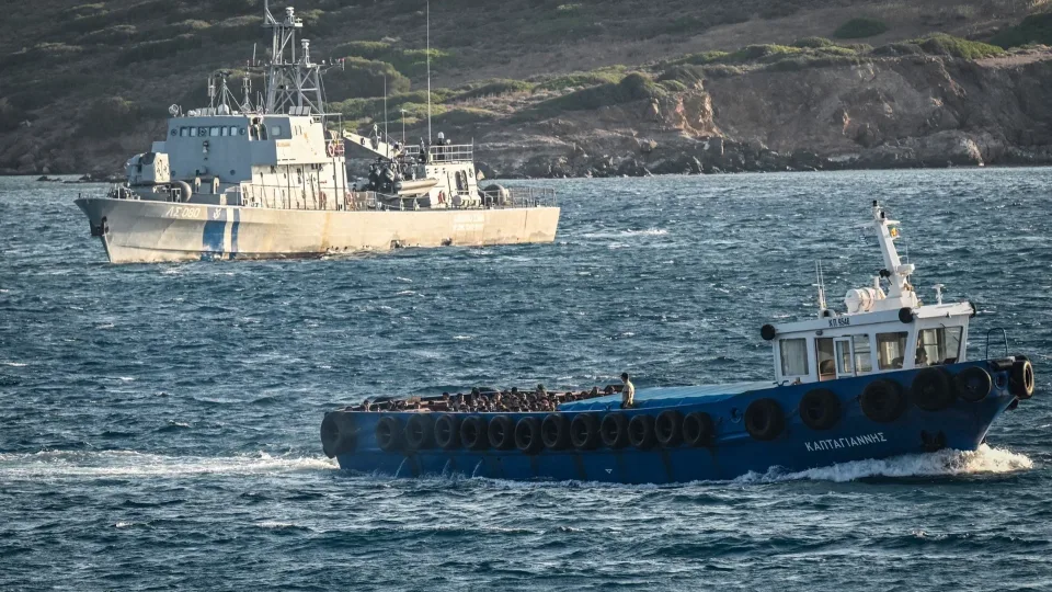 Migrantai užplūdo šią Europos valstybę: per mėnesį atplaukė tūkstantis nelegalų, vyriausybė kirto be užuolankų