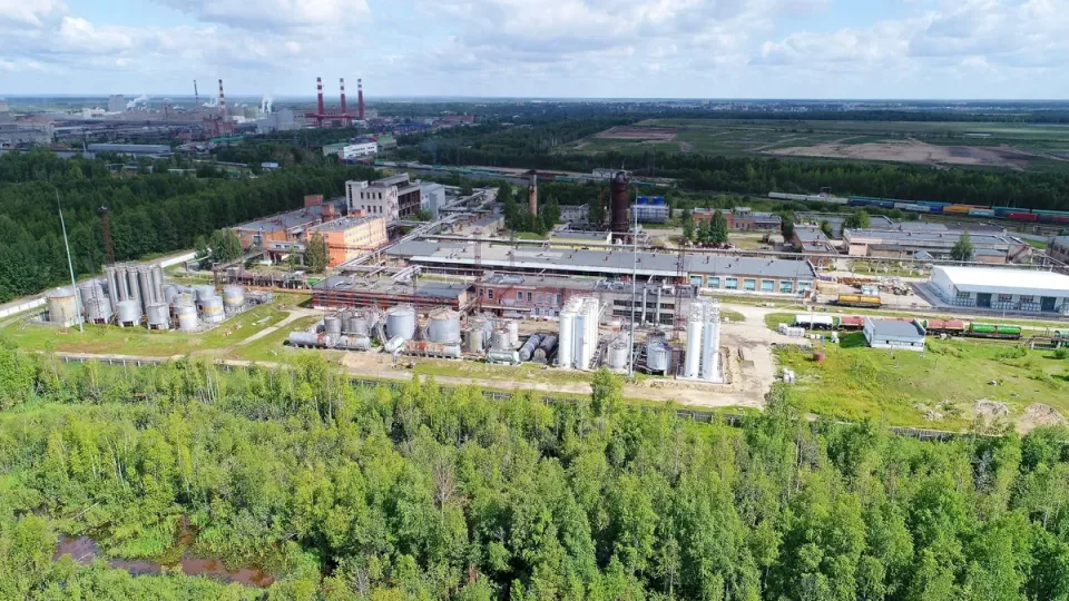 Sprogimai nugriaudėjo netoli Maskvos: dronai pasiekė svarbų strateginį objektą, bet Kremlius tyli