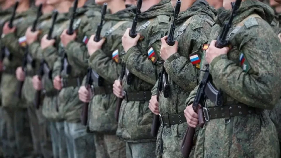 Šokiruojanti karo Ukrainoje realybė: karys nužudė ir suvalgė bendražygį, nutekėjo skandalingo pokalbio įrašas
