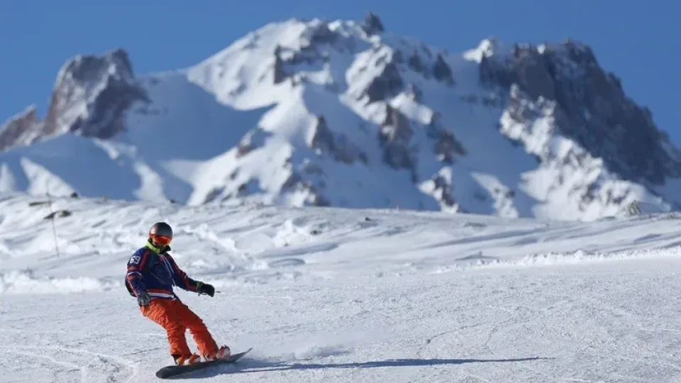 Slidinėjimo svajonė be bankroto: šalis, kuri keliautojus verčia pamiršti apie išvyką į Alpes
