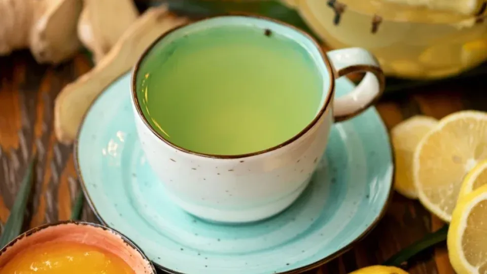 Žalioji arbata kaip sveikatos ritualas: vienas puodelis per dieną ir gydytojai lieka be darbo