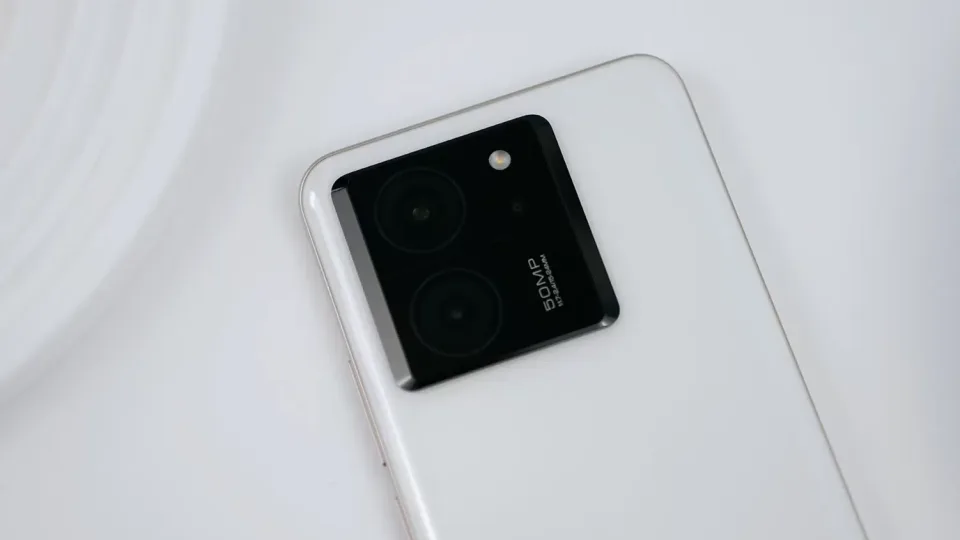 Artėja „Xiaomi 14T“ serijos išmaniųjų telefonų pristatymas: aiškėja daugiau „Pro“ modelio savybių, pasirodė nauja informacija apie įrenginio kameras