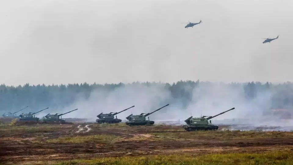 Situacija visai netoli Lietuvos darosi įtempta: Minskas kaltina Lenkiją provokacija, Varšuva stiprina saugumą