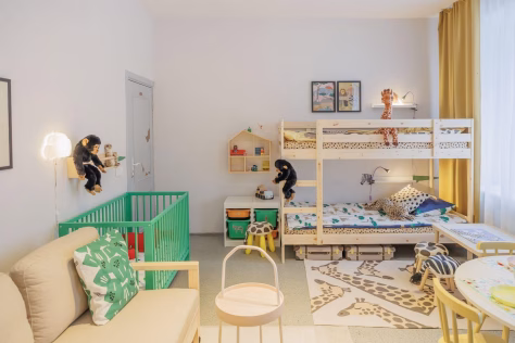 Visas butas vos viename kambaryje: kaip transformuota gyvenamoji erdvė pagalbą teikiančiame centre