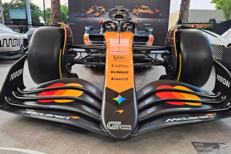 „McLaren“ surengė įspūdingą aukcioną: aukcione pardavė artėjančio sezono bolidą ir tai dar ne viskas