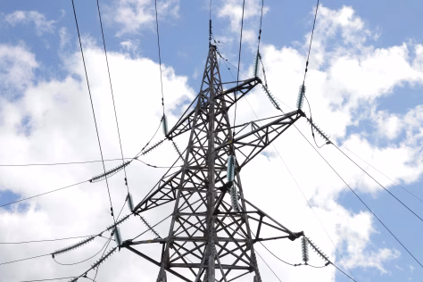 Šalčio bangos pasekmės jau piniginėje: energijos kainos kyla be išimties