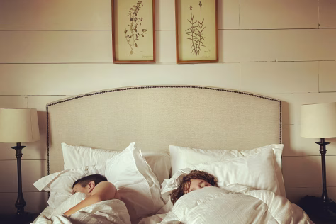 4 britų gydytojo patarimai, galintys sumažinti ar net sustabdyti knarkimą