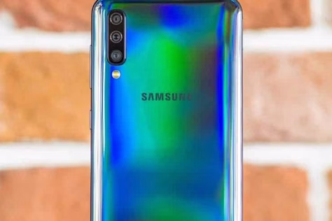„Samsung“ su „Galaxy A“ serija nestabdo: kitų metų pradžioje pasirodys dar vienas telefonas