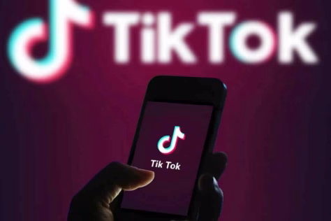 „TikTok“ paskelbė apie specialų „miego režimą“, kai kurie vartotojai vakare liks be rekomendacijų
