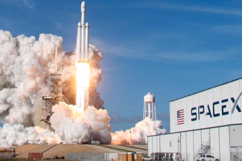 Ar Muskas parduos svajonę dėl Marso? „SpaceX“ ruošiasi žingsniui, kuris gali viską pakeisti