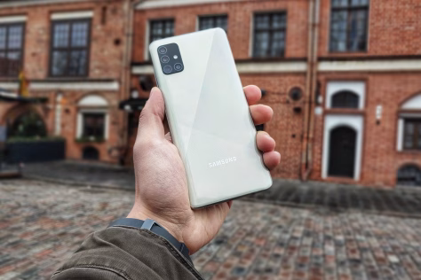 Dar 2019 metais išleisto „Samsung“ telefono turėtojams – blogos naujienos: jūs daugiau nebegausite jokių atnaujinimų, aiški ir to priežastis