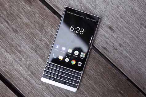 „BlackBerry Key2 LE“ – kuklesnė „Key2“ modelio versija