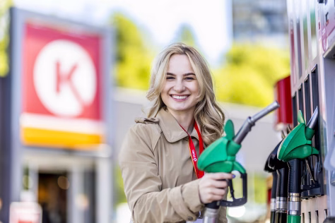 Vilniuje atidaryta nauja „Circle K“ degalinė: trigubai didesnė erdvė, bet vieno dalyko čia vis tiek nebus