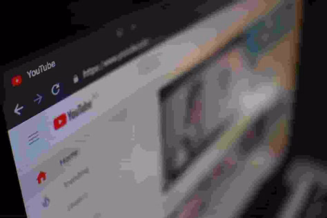 „YouTube“ keičia nusistovėjusius standartus: keičiamos platformos taisyklės, sprendimas nustebins