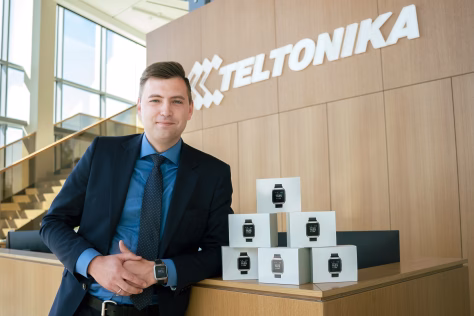 „Teltonika“ pradėjo gaminti medicininę apyrankę, padedančią širdies ligomis sergantiems žmonėms