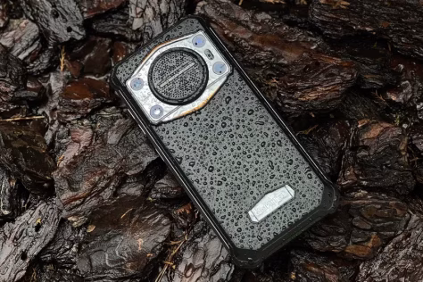 Ieškantiems naujo telefono – fantastiškas pasiūlymas: tokio išmaniojo telefono dar būsite nematę, o dabar jis parduodamas už neįtikėtinai žemą, nepraleiskite progos!