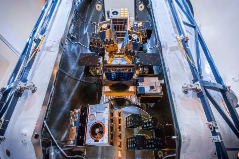 „SpaceX“ raketa pakeltas „NanoAvionics“ Lietuvoje sukurtų palydovų kvartetas