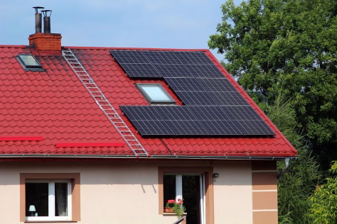 APVA jau teikia paramą gyventojams, įsigijusiems elektrines saulės parkuose